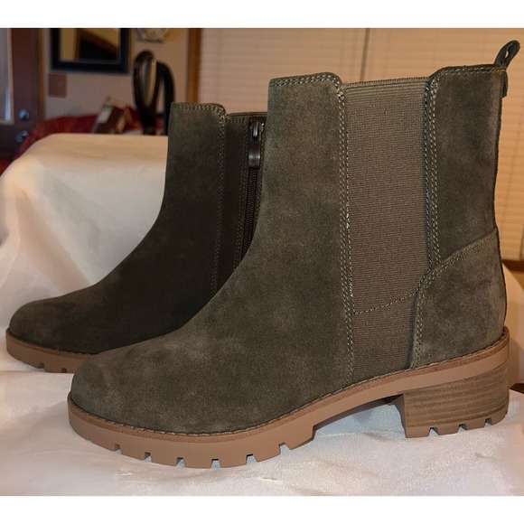 BJORNDAL Women's Finley Chelsea‎ Suede Leather Boots 8 1/2